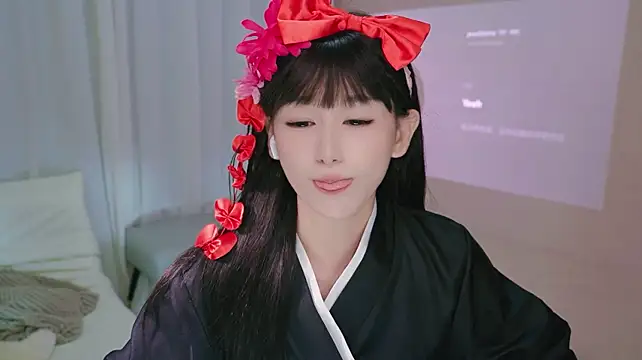 littlefairy- снимок онлайн-комнаты на Stripchat