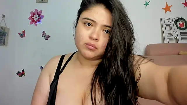 lizzie_c live room snapshot on Stripchat