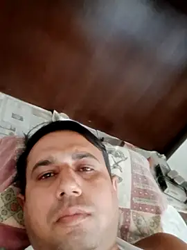 lovelyboy_live live room snapshot on Stripchat