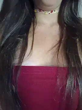 loveuu-bae Momentaufnahme des Live-Raums auf Stripchat