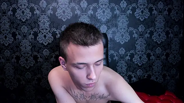 lucaskaur captura de la sala en vivo en Stripchat