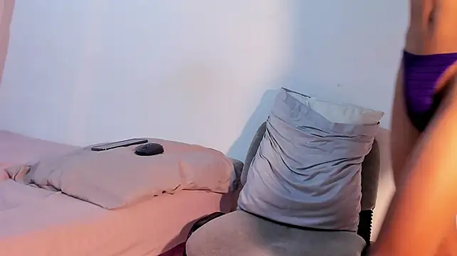 lunaDivane Momentaufnahme des Live-Raums auf Stripchat