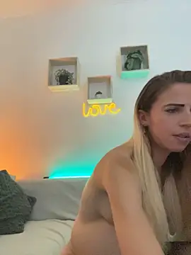 lunariax92 Momentaufnahme des Live-Raums auf Stripchat