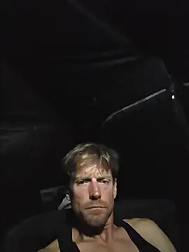 luv2cum2gether25 live room snapshot on Stripchat