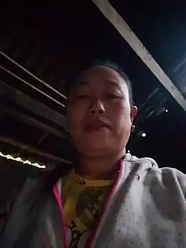 lytrang captura de la sala en vivo en Stripchat