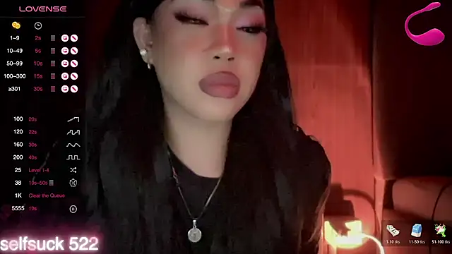 madam_agnes1 снимок онлайн-комнаты на Stripchat