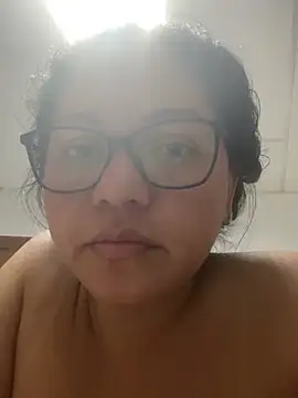 maryebony Momentaufnahme des Live-Raums auf Stripchat