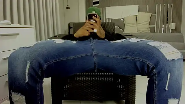 master_jens live room snapshot on Stripchat