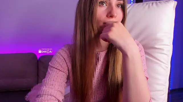 meeeeeeeeeeow live room snapshot on Stripchat