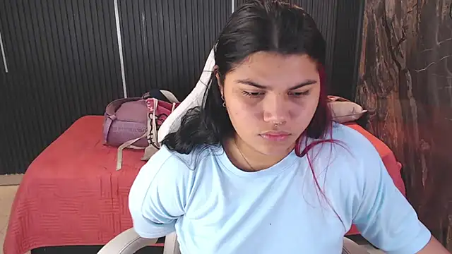 melany_rouse18 captura de la sala en vivo en Stripchat