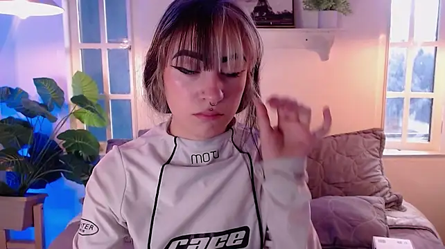 melodyygirl_ live room snapshot on Stripchat