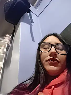 milarous captura da sala ao vivo na Stripchat