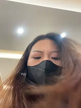 mimi05231 Momentaufnahme des Live-Raums auf Stripchat