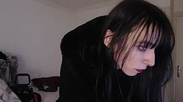 missthon0 снимок онлайн-комнаты на Stripchat