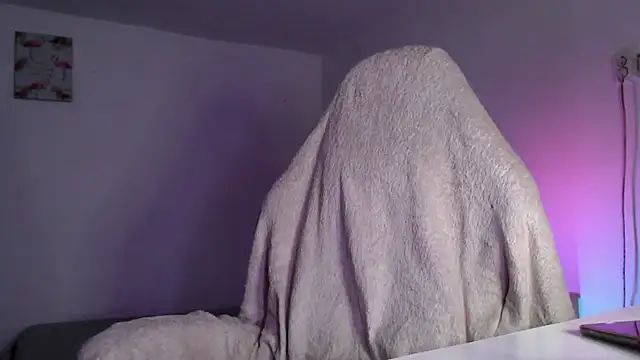missyalis live room snapshot on Stripchat