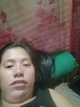 mommyyeng26 captura de la sala en vivo en Stripchat