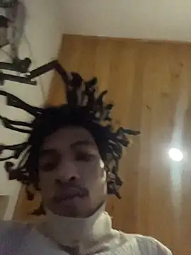 mondacuo4k Momentaufnahme des Live-Raums auf Stripchat
