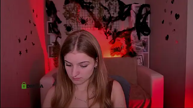 naomi_perl Momentaufnahme des Live-Raums auf Stripchat