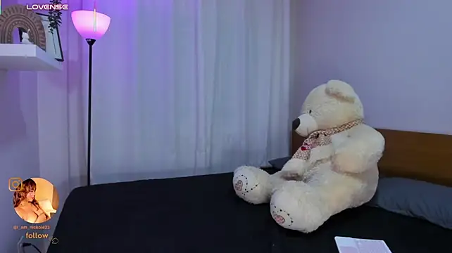 nicky_peyton10 Momentaufnahme des Live-Raums auf Stripchat