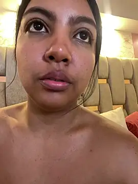 nicole_fisherr Momentaufnahme des Live-Raums auf Stripchat