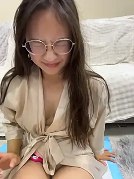 nide_meimei снимок онлайн-комнаты на Stripchat
