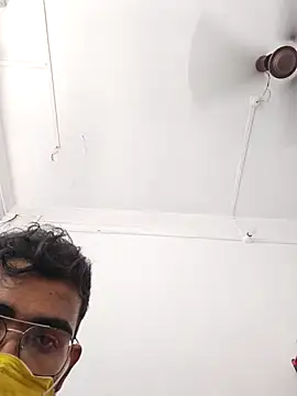 nudedoctor1 live room snapshot on Stripchat
