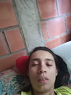 paolamami live room snapshot on Stripchat