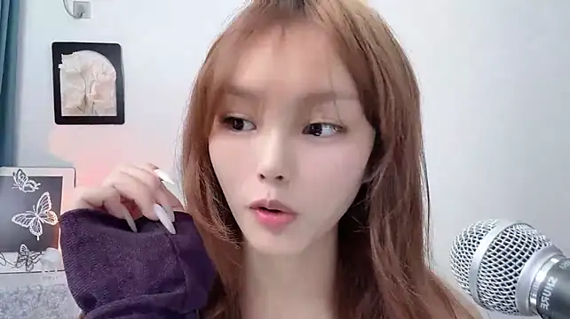 pingping78 live room snapshot on Stripchat