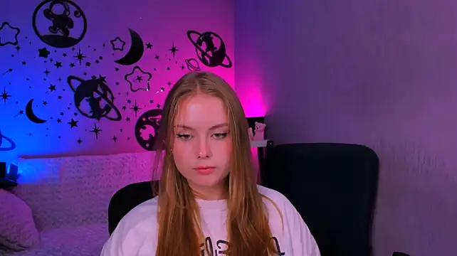 princessnicolee momentopname van live room op Stripchat
