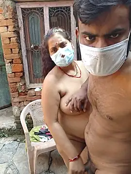 priyasharma0101 Momentaufnahme des Live-Raums auf Stripchat