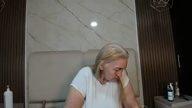 queenstarhy Momentaufnahme des Live-Raums auf Stripchat