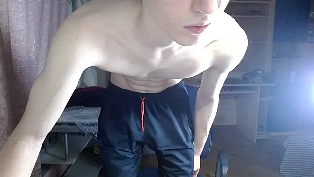richard_kaupo Momentaufnahme des Live-Raums auf Stripchat