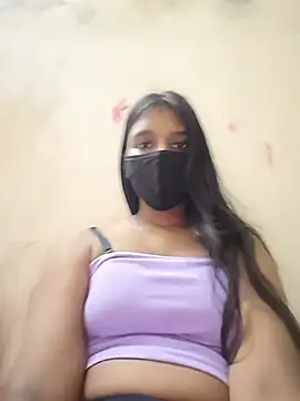 riyatamilmallu live room snapshot on Stripchat