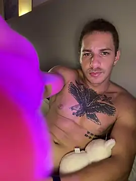 roberthrichardc momentopname van live room op Stripchat