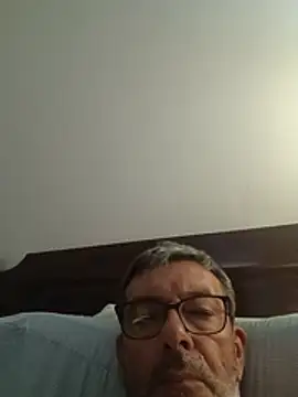 safadogato captura da sala ao vivo na Stripchat