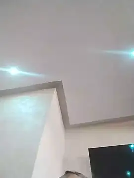 salimbasha live room snapshot on Stripchat