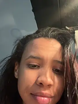 samiacooper25 live room snapshot on Stripchat