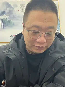 sanshierfenzhong Momentaufnahme des Live-Raums auf Stripchat