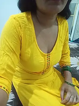 sexy_ladoo live room snapshot on Stripchat