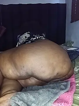 sotho_ssbbw live room snapshot on Stripchat