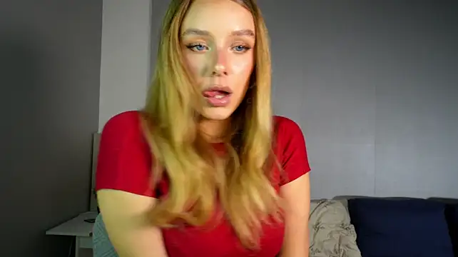 soulmatchy live room snapshot on Stripchat