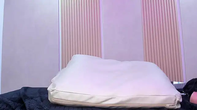 stephany_summer снимок онлайн-комнаты на Stripchat