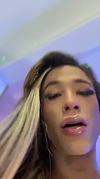 stormytt_ Momentaufnahme des Live-Raums auf Stripchat