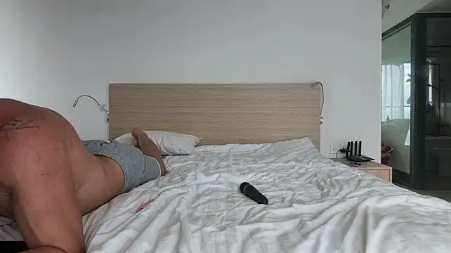 sukubb-overlord Momentaufnahme des Live-Raums auf Stripchat