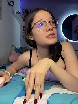 sukubo__ live room snapshot on Stripchat