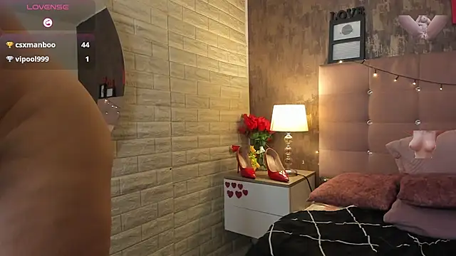 sussy__stone captura da sala ao vivo na Stripchat