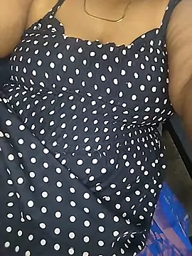 tamil_hot27 captura de la sala en vivo en Stripchat
