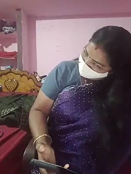 tamil_lathikaaa captura de la sala en vivo en Stripchat