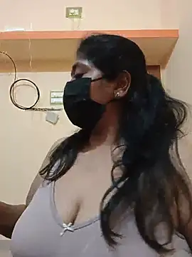 tamilriya75 снимок онлайн-комнаты на Stripchat