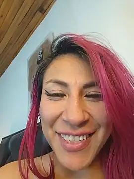 tatianabelli Momentaufnahme des Live-Raums auf Stripchat